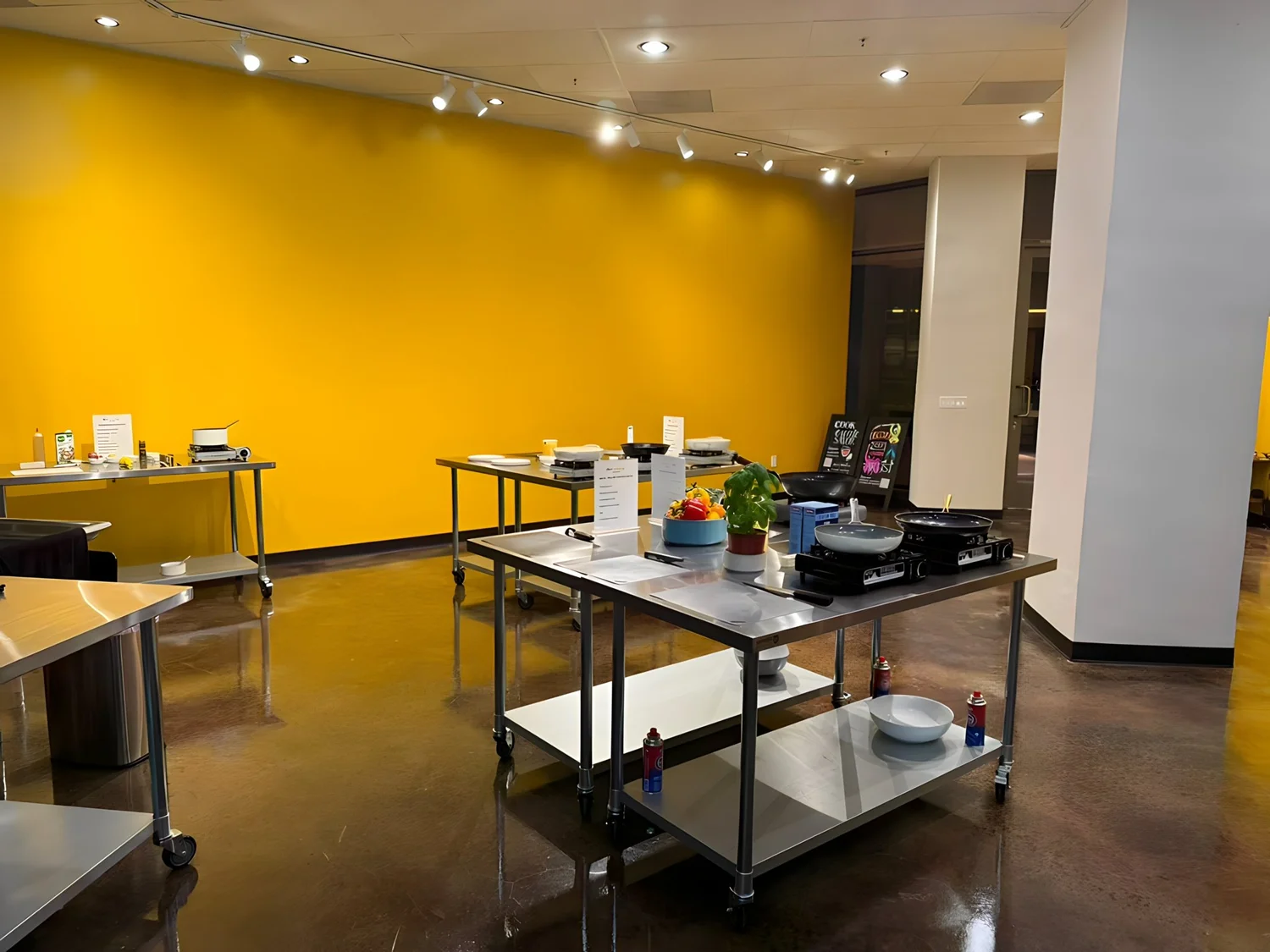The Sherman Oaks Galleria event kitchen studio
